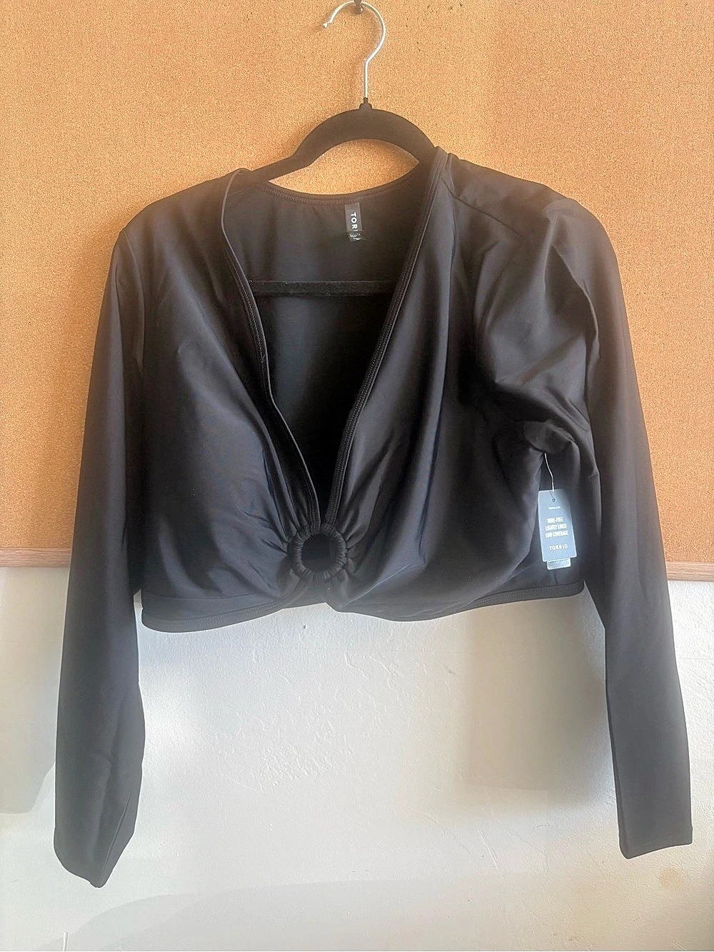 Torrid Wire-Free Ring Long Sleeve Crop Top Black Size 3